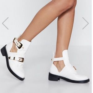 WHITE NASTY GAL BOOTIES